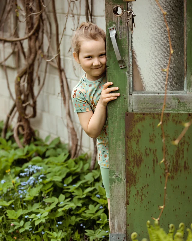 Suvi, kas sina?🤩

Nii kaua on pidanud seda suvetunnet ootama, aga nüüd oleme valmis! 
Ja valmis on ka meie suvetooted✨

Mugavad A-lõikelised kleidid, lühikesed retuusid ja lühikesed püksid ning muidugi naistele üks üllatustoode!😊 

Kiika poodi ja vali suveks mugavad riided, sest kellelegi ei meeldi kui kangas ei hinga, kuskil hõõrub või riie tekitab sügelust🤍

#safalkids #mugavadriided #jätkusuutlikmood #lastemood #suveriided